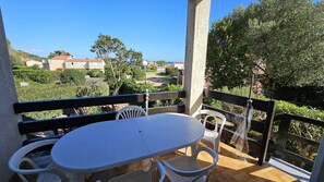 Outdoor dining - CYRNEA 27 - Walking distance to the beach - Air conditioning - Wi-Fi - Favone (CONCA)