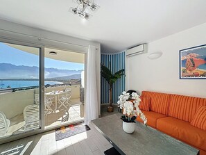 Living area - Terrasse vue mer et montagne – Calvi centre et plage (CALVI)