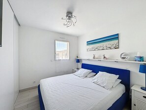 2 bedrooms, free WiFi - Terrasse vue mer et montagne – Calvi centre et plage (CALVI)