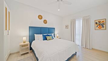 2 bedrooms, in-room safe, iron/ironing board, free WiFi