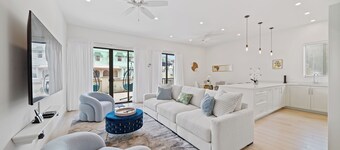 New Gated Luxury 2BR 2BA Condo, Pool, Rooftop Close to Beaches & Restaurants.