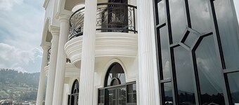 Grand House Nexura Collection