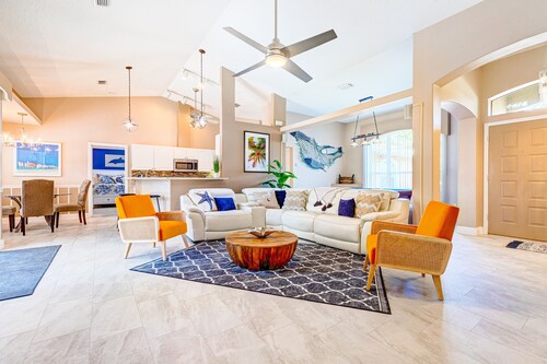Coastal Haven in Sebastian W/ Heated Saltwater Pool, BBQ Grills, Fire Pit & Near Beaches!🌴