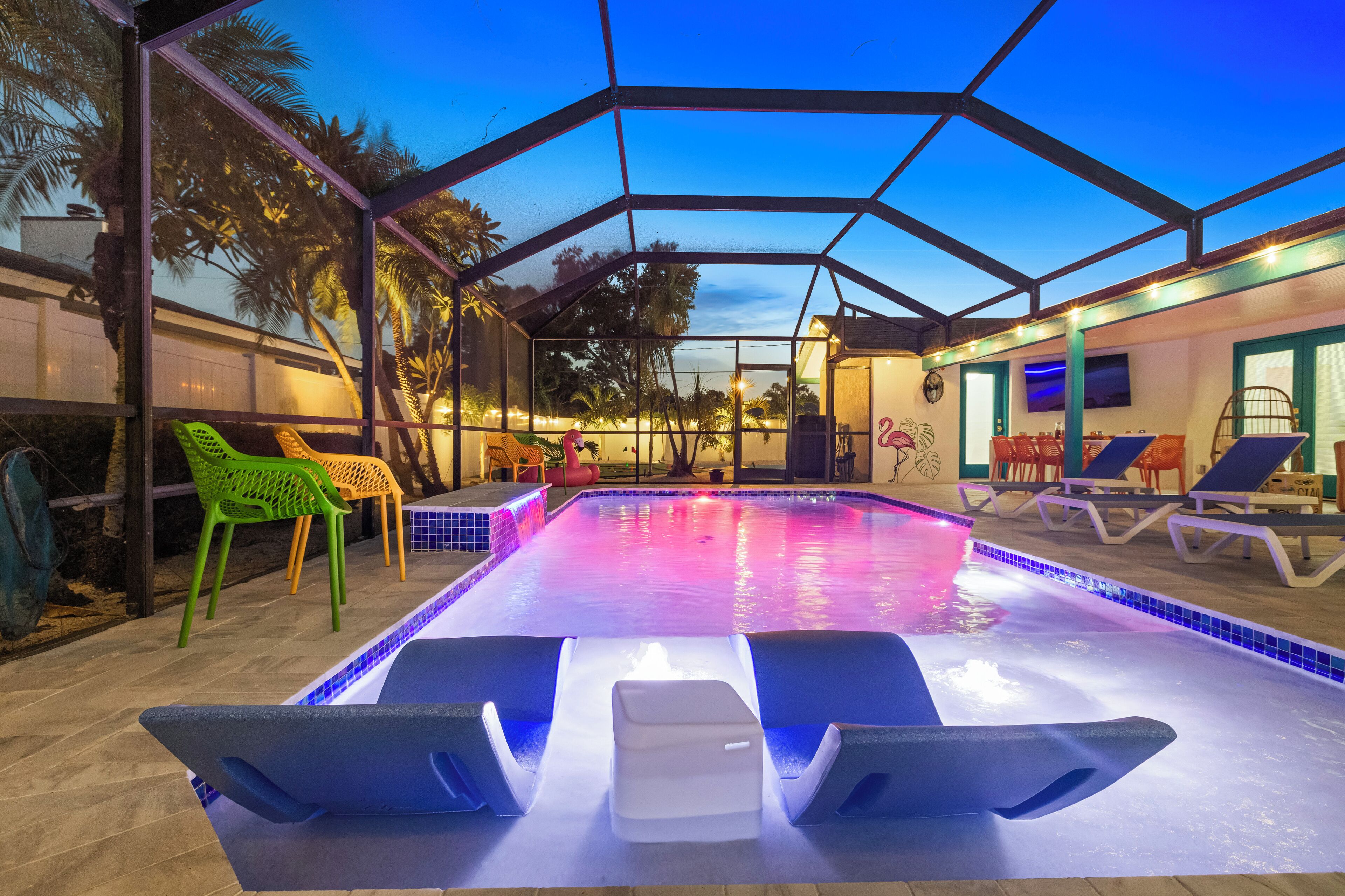 Outdoor pool, a heated pool