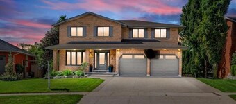 Modern 1 bedroom 1 full bathroom walk out unit Near Fairview mall & Airport