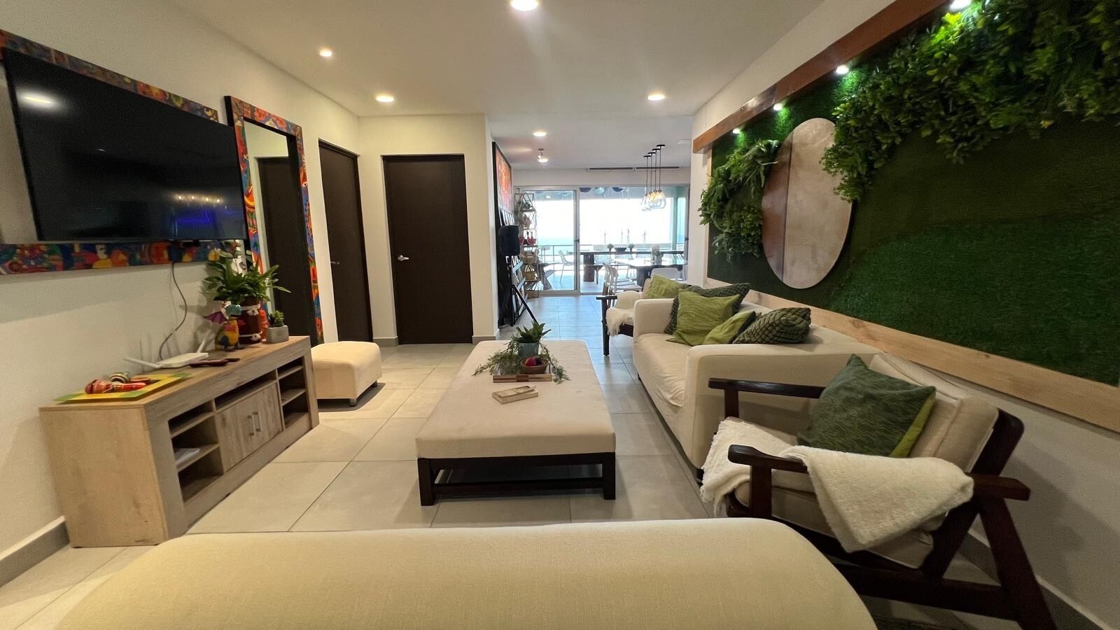 スマートテレビ、書庫、ステレオ