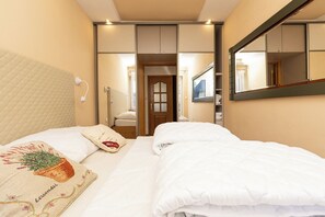 1 bedroom, iron/ironing board, bed sheets