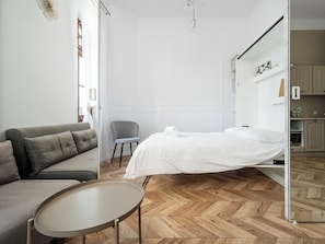 1 habitación, tabla de planchar con plancha, wifi y ropa de cama 