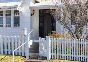 Exterior detail - Seabreeze Luxury Beachhouse Kiama (Kiama)