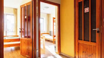 Fer et planche à repasser, Wi-Fi, draps fournis