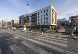 المنشأة من الخارج