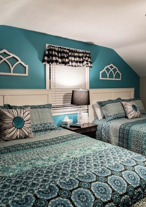 1 bedroom, iron/ironing board, WiFi, bed sheets - Downtown Lancaster~”A Sweet Suite” New Listing! (Lancaster)