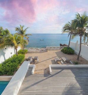 Outdoor pool - Villa Ora di Oro - by Mi Cuna Stays Collection (Willemstad)