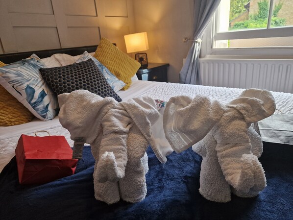 1 غرفة نوم ومكواة/لوح كي وواي فاي وملاءات أسرّة