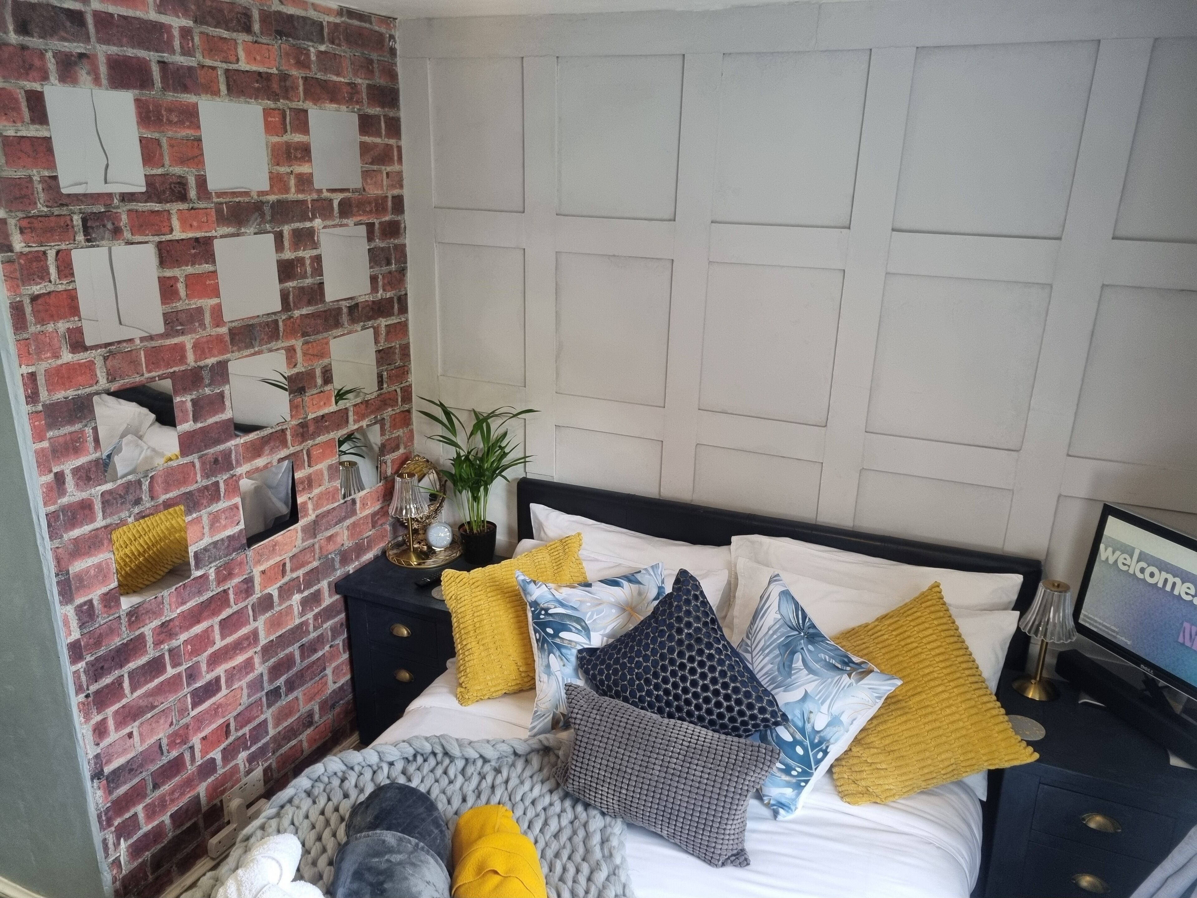 1 habitación, tabla de planchar con plancha, wifi y ropa de cama 