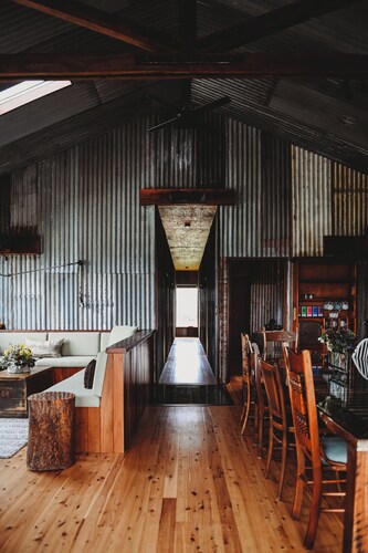 Shearers Hall | Luxurious Country Retreat 10 mins from Bathurst