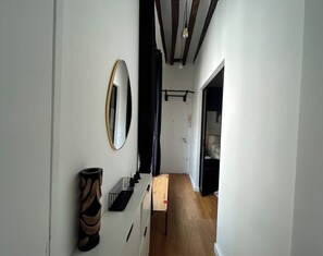 Interior - BnBNook - 3BR - République and Centre Pompidou (Paris)