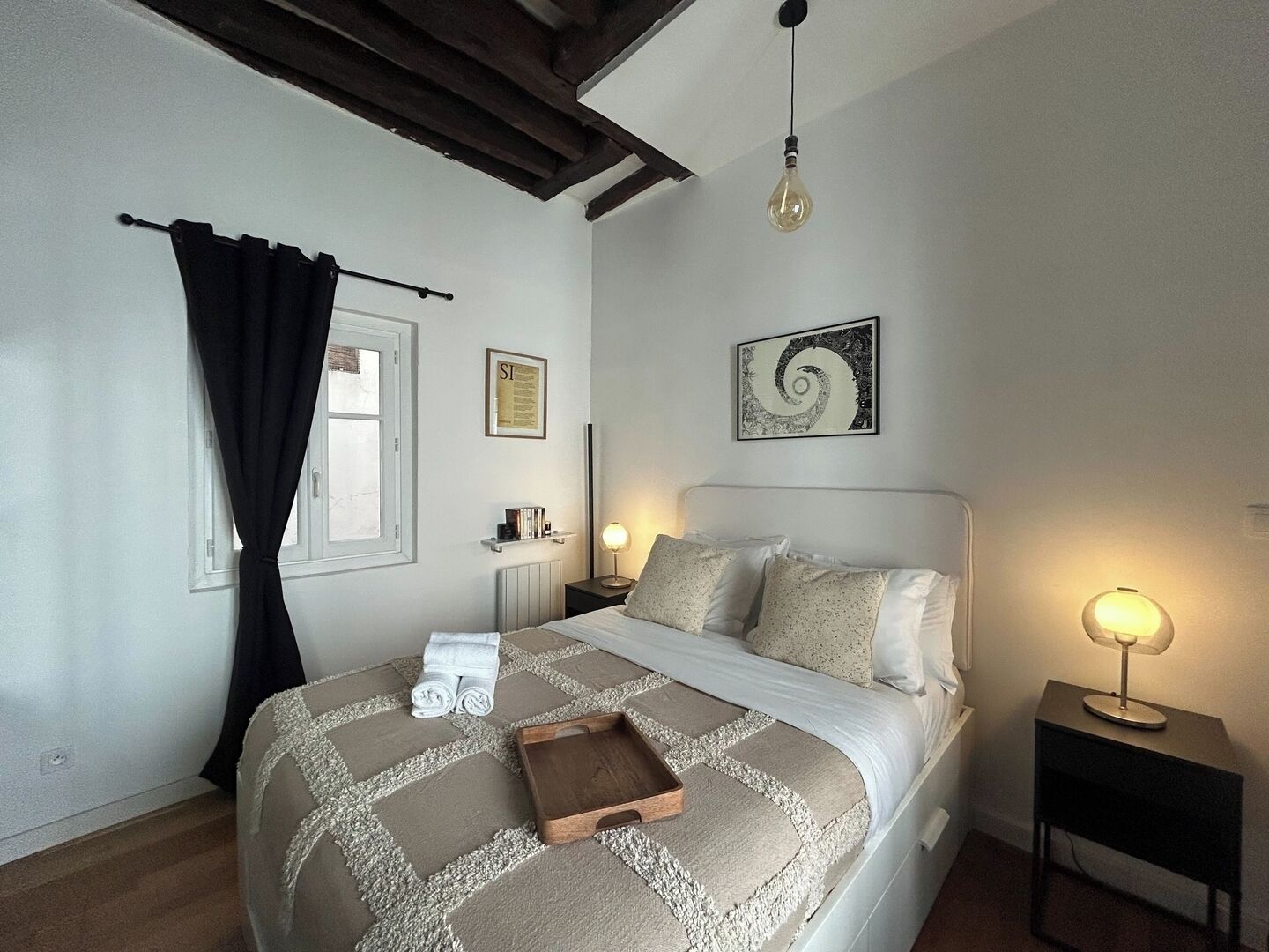 1 chambre, bureau, fer et planche à repasser, Wi-Fi gratuit