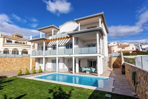 Exterior - Luxury Vau Beach Villa with Private Heated Pool (Portimão)