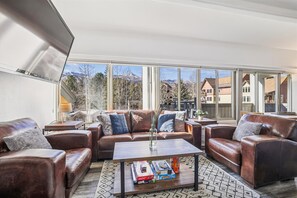 TV, fireplace - The Lift 301: Great location-Shared Amenities-New Listing! (Breckenridge)