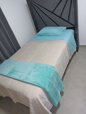 2 slaapkamers, een strijkplank/strijkijzer, wifi