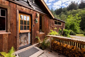 تفاصيل الفندق من الخارج