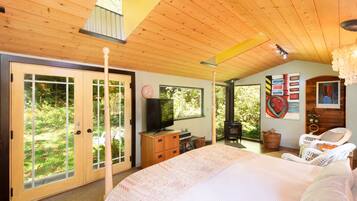 Free WiFi, bed sheets, wheelchair access