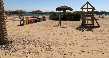 Spacious Fully Equipped 3BR Villa by the Beach Pvt Entrance Garden & Great View