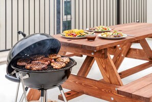 ห้องเบสิก, 3 ห้องนอน (Private Cottage, 2-1) | 3 ห้องนอน, Wi-Fi ฟรี