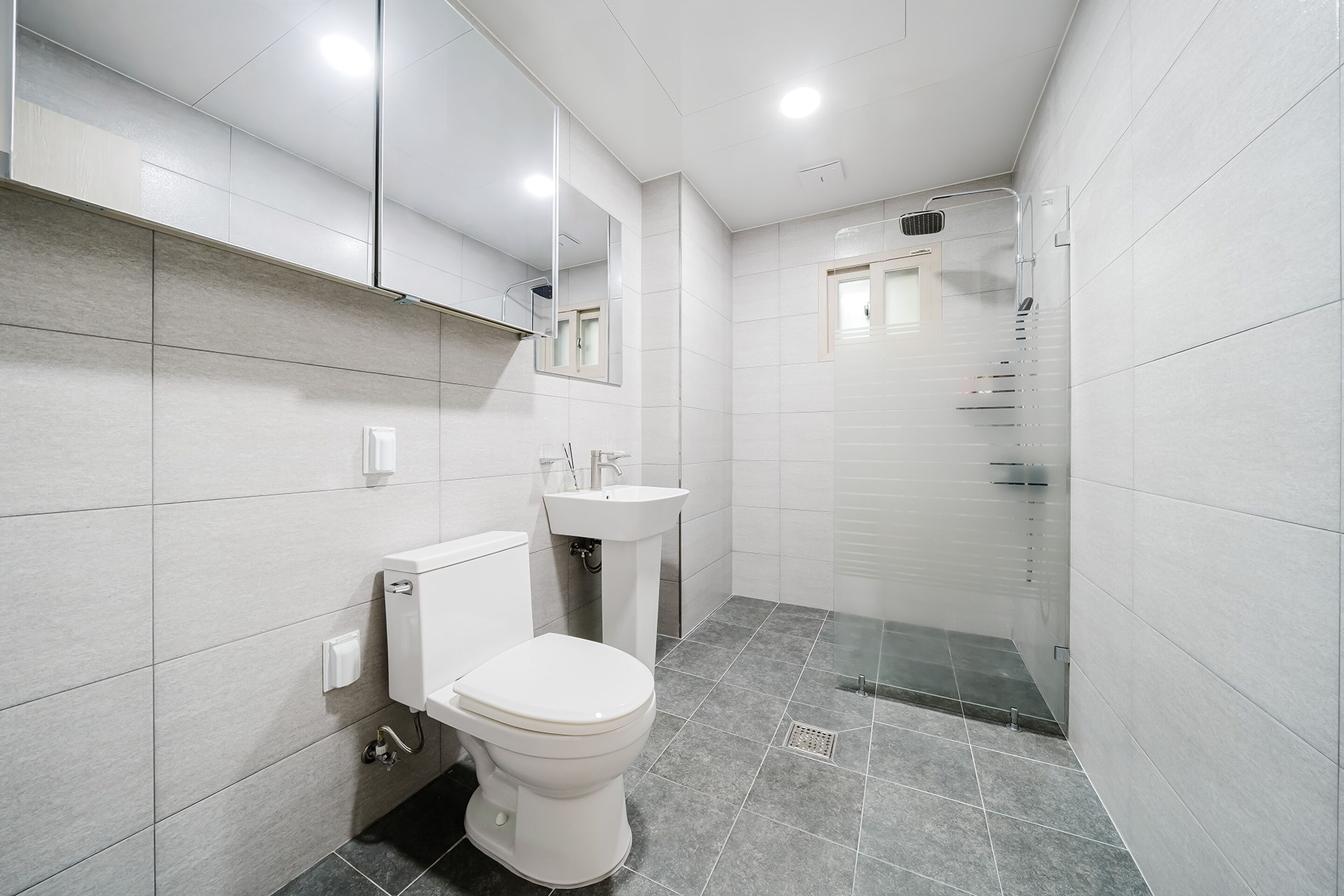 Basic Room, 3 Bedrooms (Private Cottage, 2-1) | 3 bedrooms, WiFi (free)
