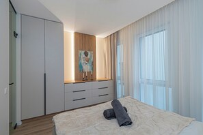 1 غرفة نوم ومكتب ومكواة/لوح كي وواي فاي