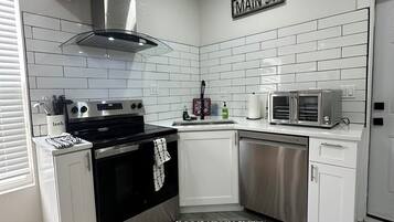 Four, plaque de cuisson, lave-vaisselle