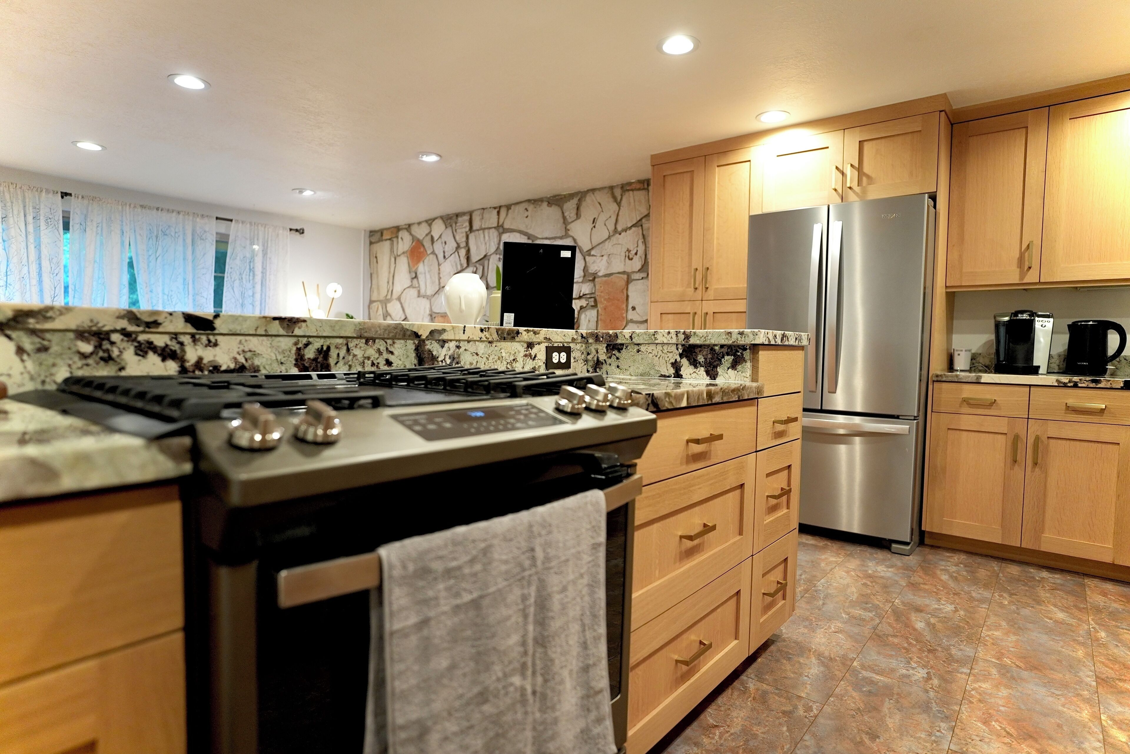 電子レンジ、オーブン、コンロ、食器洗い機