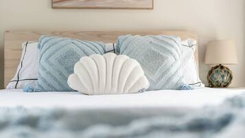 Desk, iron/ironing board, free WiFi, bed sheets