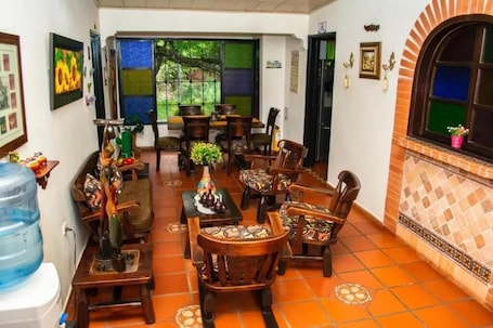 Dining. HOTEL CASA JAIRO