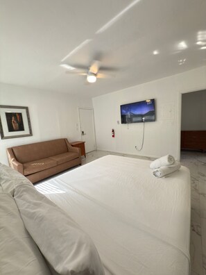 1 chambre, fer et planche à repasser, Wi-Fi, draps fournis