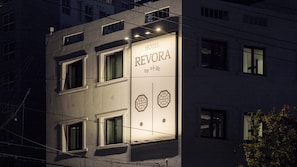 Exterior - Suwon Haenggung-dong Revora Hotel (Suwon)