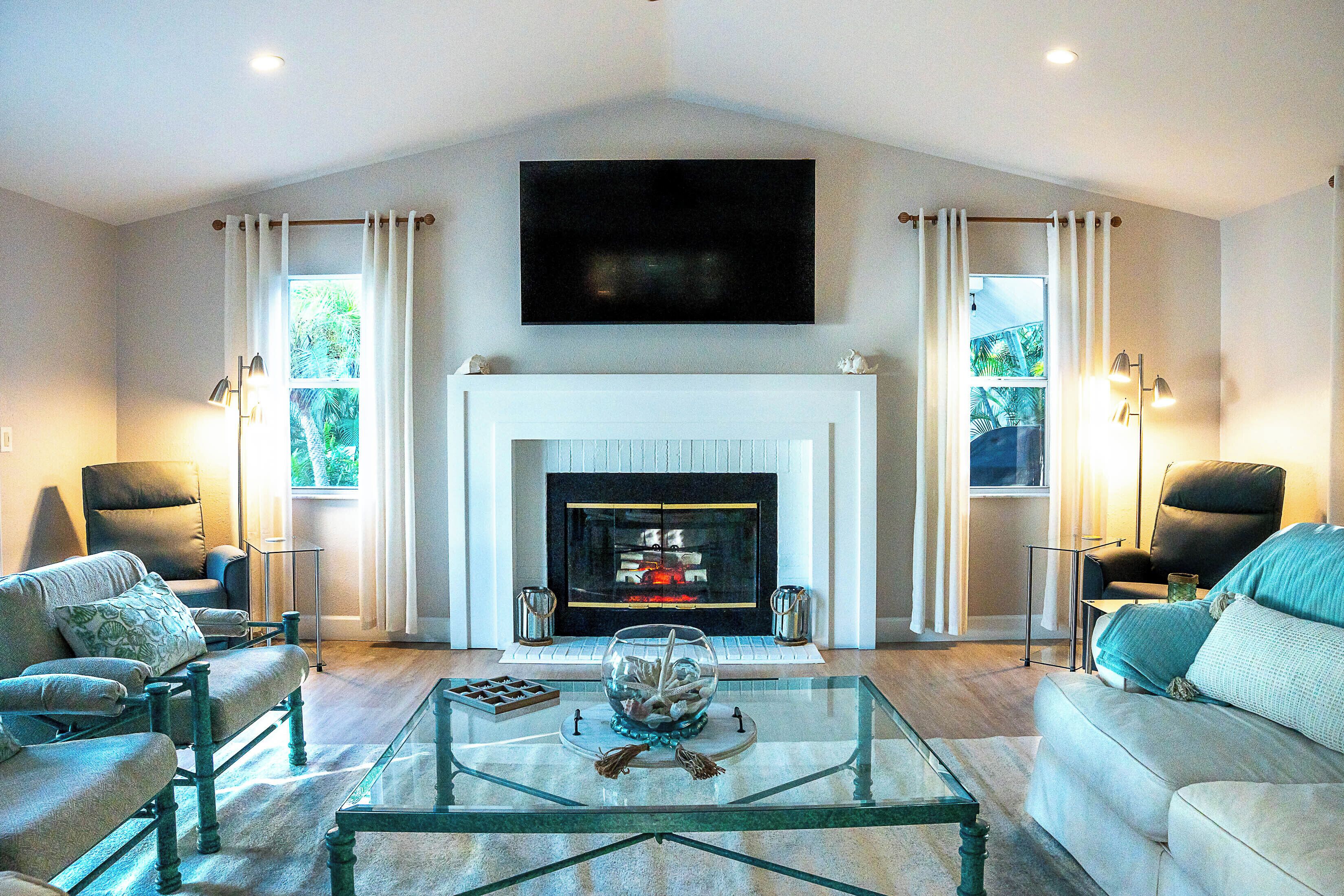 Télévision, cheminée