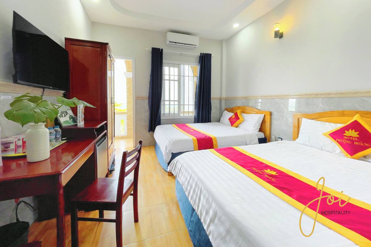 Family Double Room, Balcony, Beach View