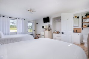 واي فاي مجانًا وملاءات أسرّة