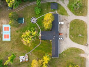 المنشأة من الخارج