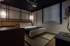 Movie | Escritorio, espacio para trabajar con laptop y wifi gratis 