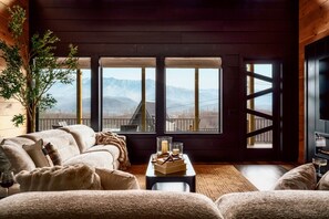 TV, fireplace - SAUNA/Pool/Hot Tub/Private Playground/Fire Pit - Smoky Mountain View Lodge (Gatlinburg)