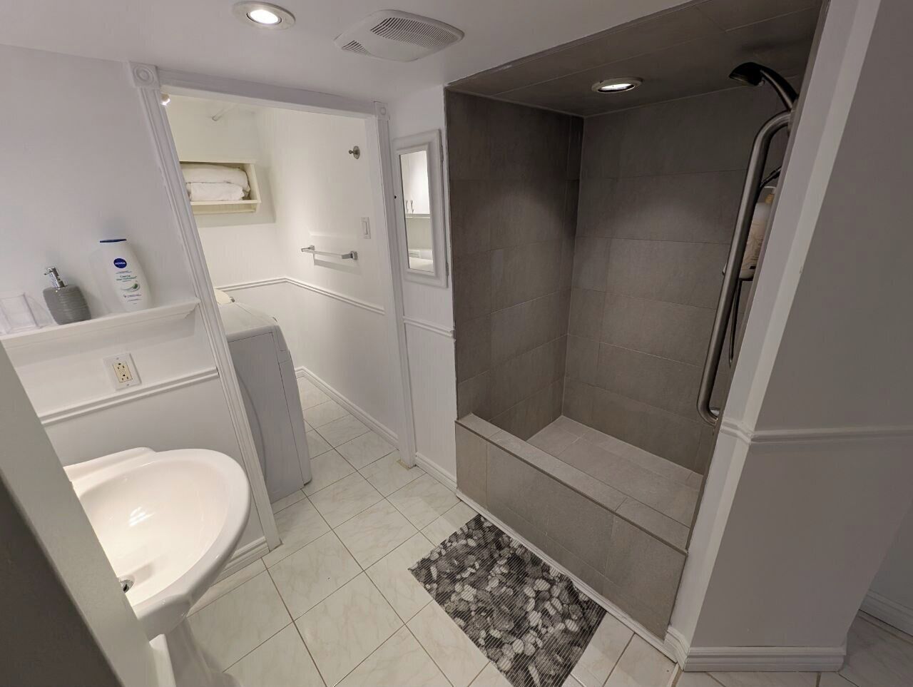 Towels, soap, toilet paper