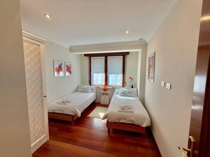 3 quartos, berço de viagem, Wi-Fi de cortesia