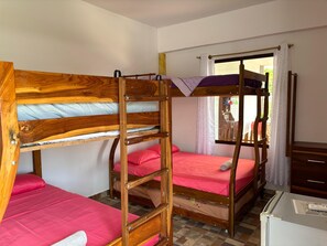 4 bedrooms, WiFi, bed sheets