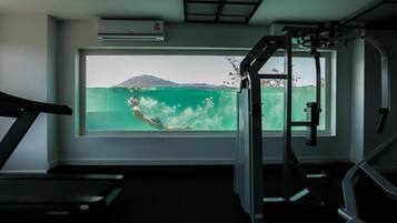 3 outdoor pools, sun loungers