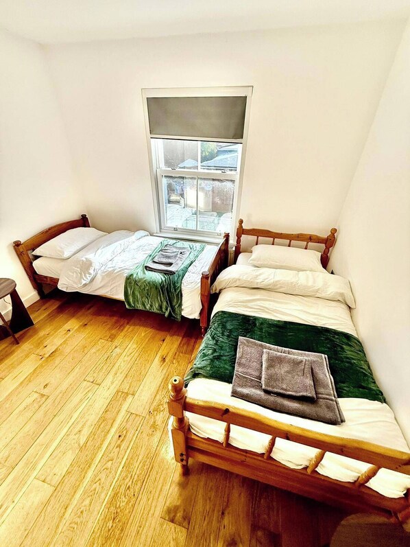 2 bedrooms, WiFi, bed sheets