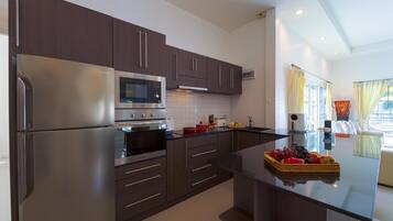 Villa, 3 Bedrooms, Private Pool, Garden View | Private kitchen | Full-size fridge, microwave, oven, stovetop