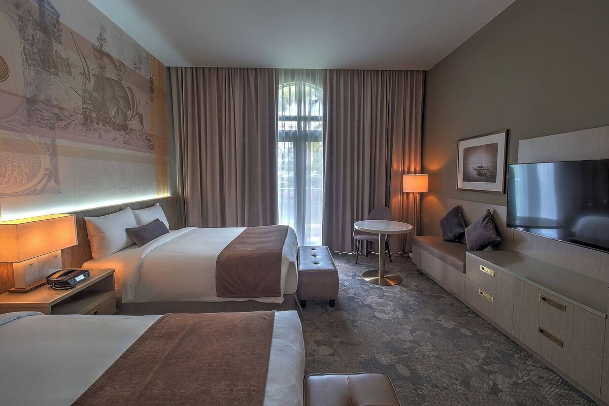 Premier Room, Non Smoking | In-room safe, blackout drapes, iron/ironing board, free WiFi